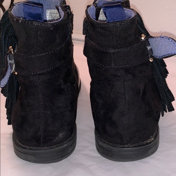 Tommy Hilfiger short fringe boots 👢 - Picture 5 of 6